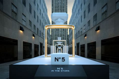 Rockefeller center Chanel no 5